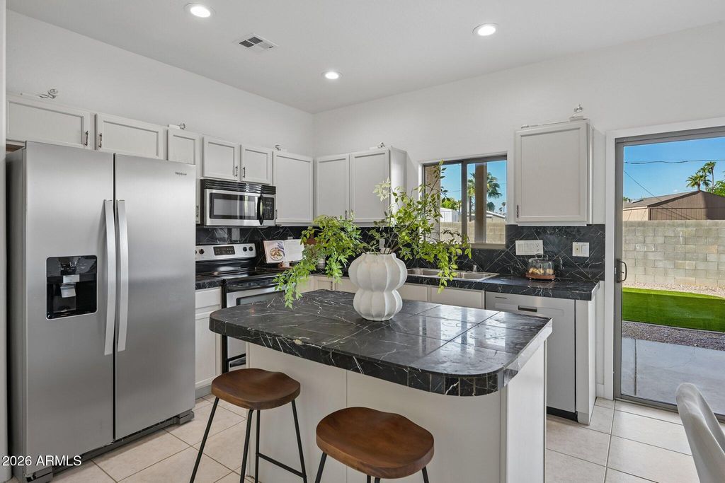 3020 E KINGS Avenue, Phoenix, AZ 85032 — photo 2