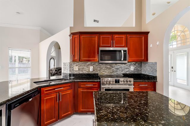 2962 SW Coastal Terrace, Port St Lucie, FL 34953