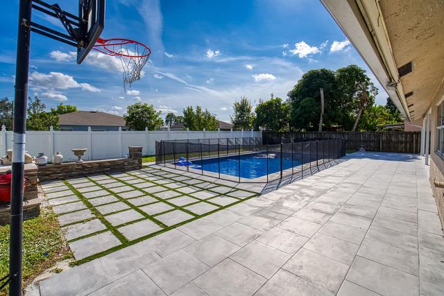 2962 SW Coastal Terrace, Port St Lucie, FL 34953