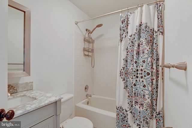 14551 OAKMERE DR, Centreville, VA 20120