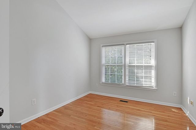 14551 OAKMERE DR, Centreville, VA 20120