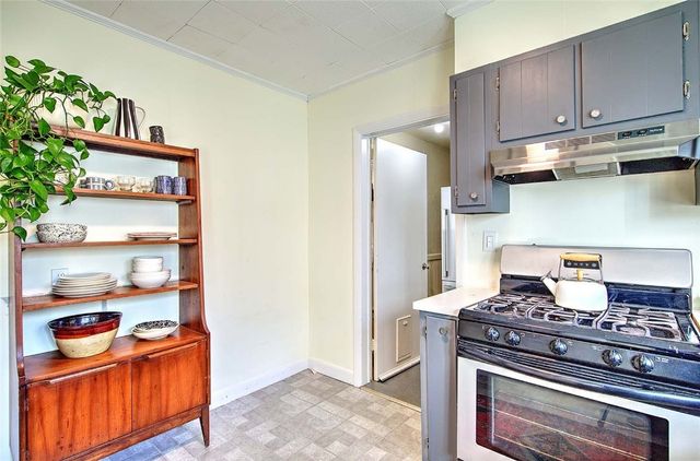 31 Mount Hope Avenue, Providence, RI 02906