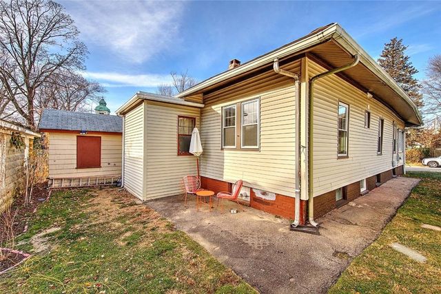 31 Mount Hope Avenue, Providence, RI 02906