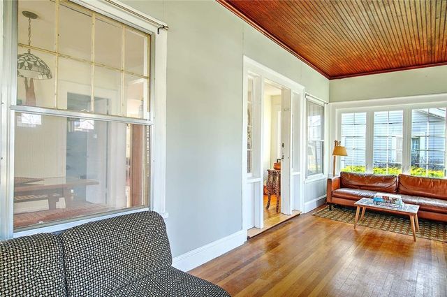 31 Mount Hope Avenue, Providence, RI 02906