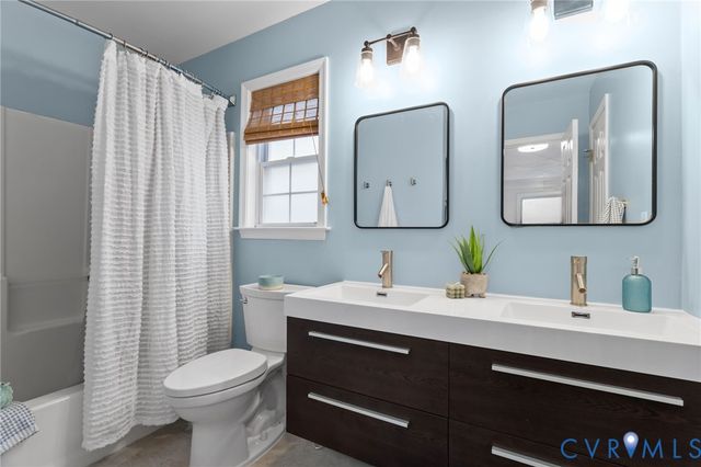 14018 Old Hampstead Ct, Chester, VA 23831