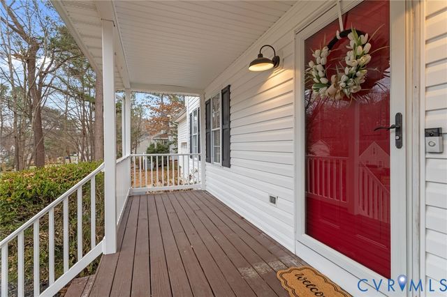 14018 Old Hampstead Ct, Chester, VA 23831