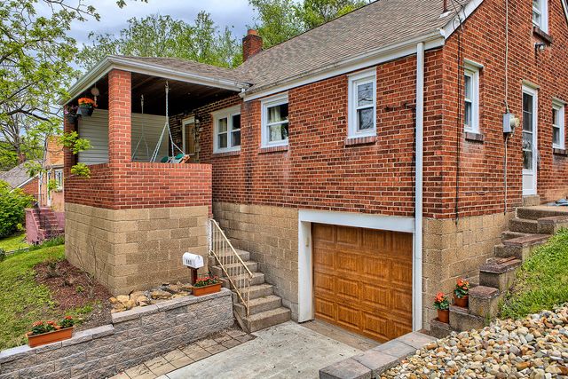 107 Carmella DRIVE, White Oak, PA 15131