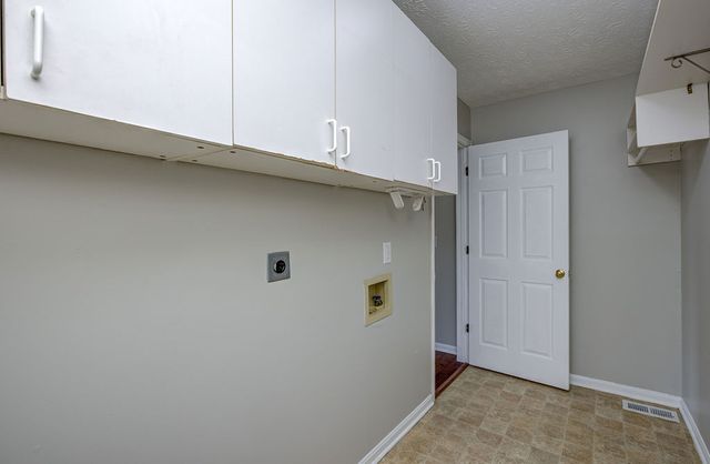 7497 Rolling Meadows Drive, West Chester Twp, OH 45069