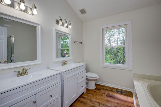 7497 Rolling Meadows Drive, West Chester Twp, OH 45069