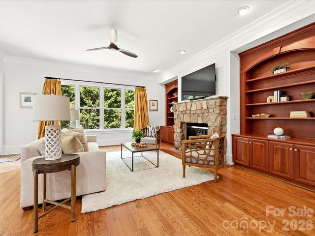 6806 Larrisa Court, Charlotte, NC 28226
