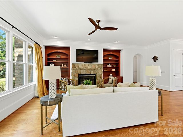 6806 Larrisa Court, Charlotte, NC 28226