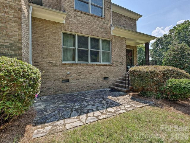 6806 Larrisa Court, Charlotte, NC 28226