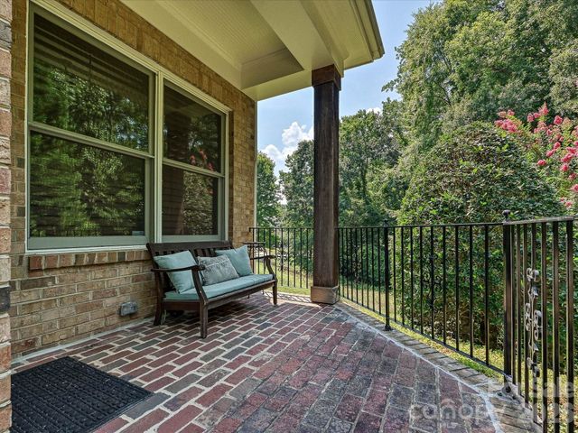 6806 Larrisa Court, Charlotte, NC 28226