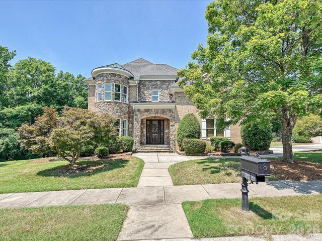 6806 Larrisa Court, Charlotte, NC 28226