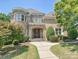 6806 Larrisa Court, Charlotte, NC 28226