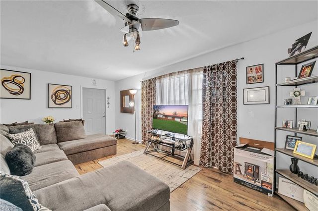 732 Finck LN, Chesapeake, VA 23320