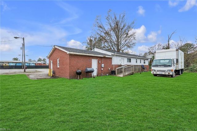 732 Finck LN, Chesapeake, VA 23320