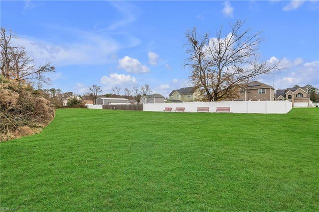 732 Finck LN, Chesapeake, VA 23320