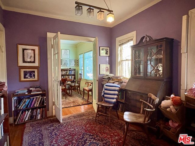 723 N Orange Drive, Los Angeles, CA 90038