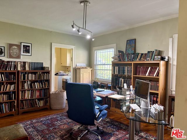 723 N Orange Drive, Los Angeles, CA 90038