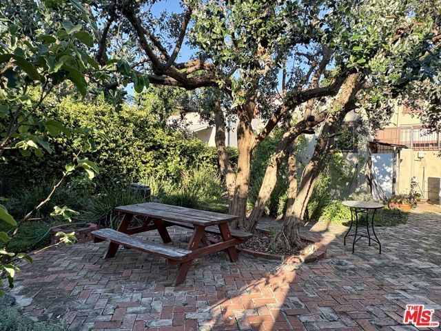 723 N Orange Drive, Los Angeles, CA 90038