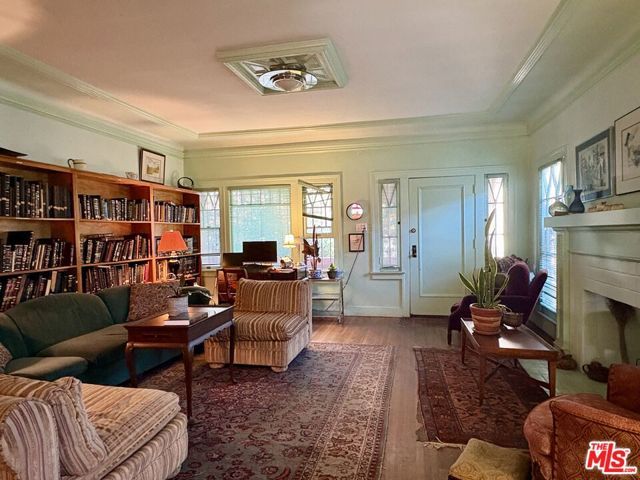 723 N Orange Drive, Los Angeles, CA 90038