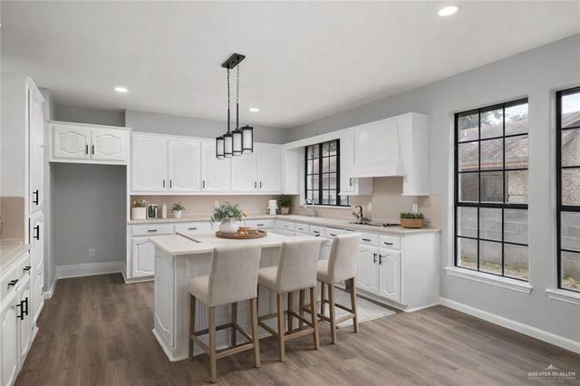 915 Durango Street, Mission, TX 78572