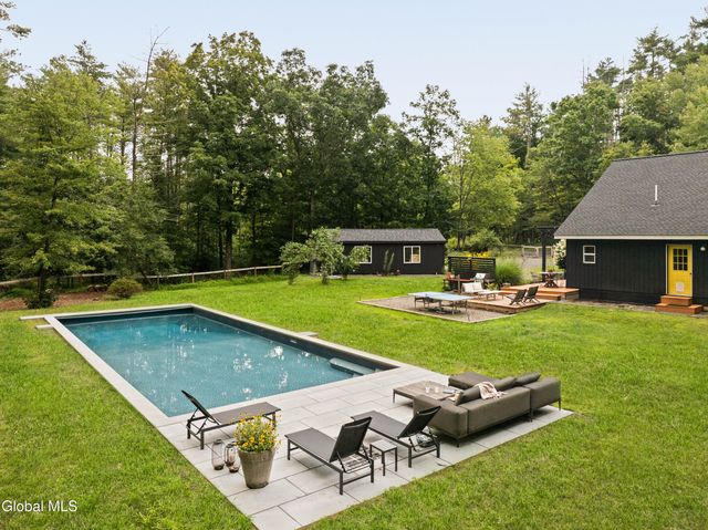 22 Old Ballpark Road, Kingston, NY 12401
