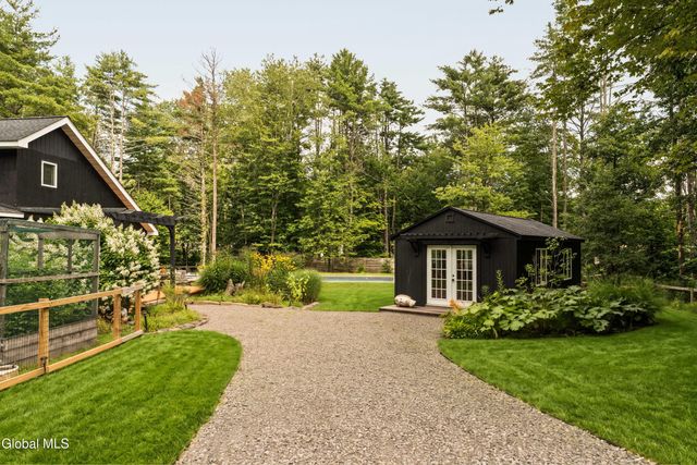 22 Old Ballpark Road, Kingston, NY 12401