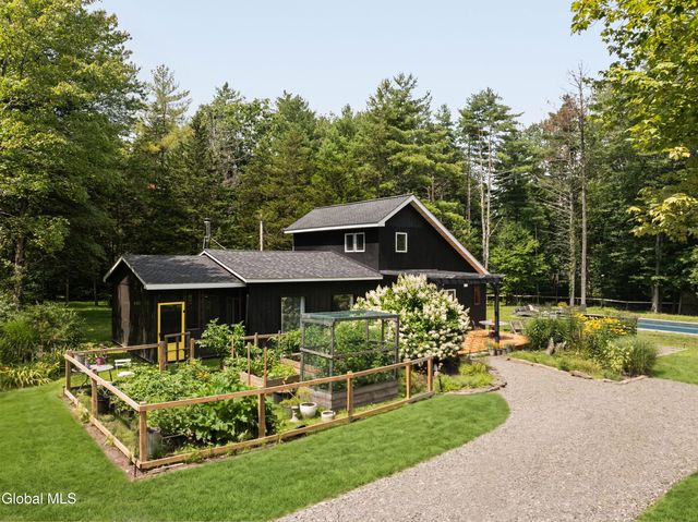 22 Old Ballpark Road, Kingston, NY 12401