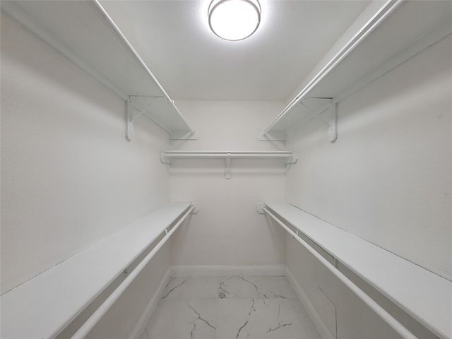12018 Kleinmeadow Drive, Houston, TX 77066