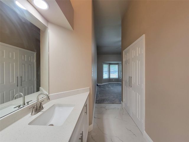 12018 Kleinmeadow Drive, Houston, TX 77066