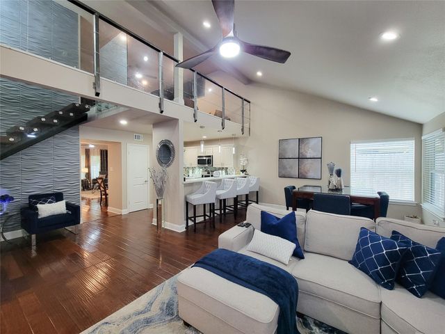 12018 Kleinmeadow Drive, Houston, TX 77066