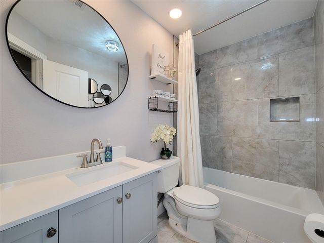 12018 Kleinmeadow Drive, Houston, TX 77066