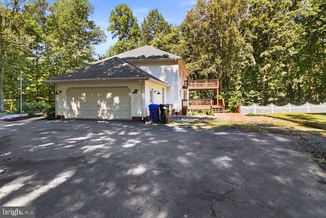 11608 REST DR, La Plata, MD 20646
