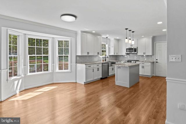 11608 REST DR, La Plata, MD 20646