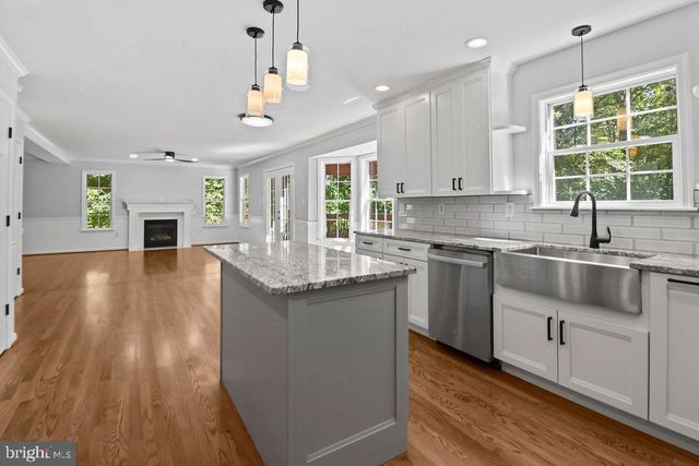 11608 REST DR, La Plata, MD 20646