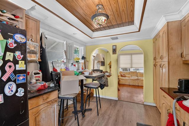 6901 Garden Avenue, West Palm Beach, FL 33405