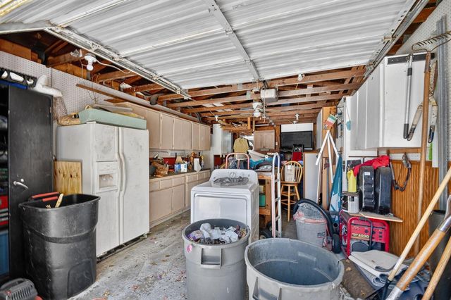 6901 Garden Avenue, West Palm Beach, FL 33405