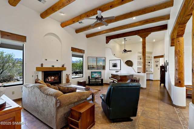 5635 Charles Russell Road, Las Cruces, NM 88011