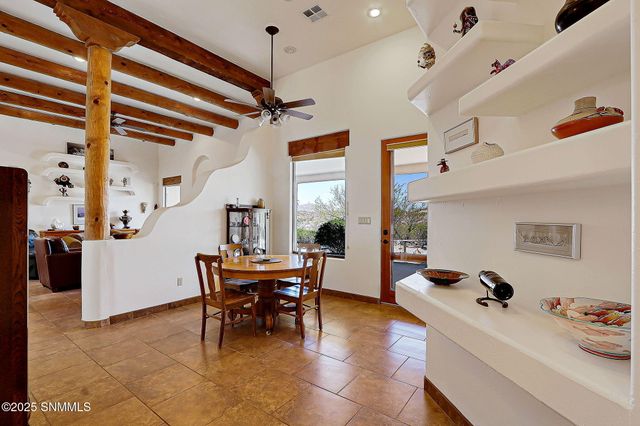 5635 Charles Russell Road, Las Cruces, NM 88011