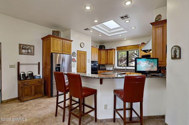 5635 Charles Russell Road, Las Cruces, NM 88011