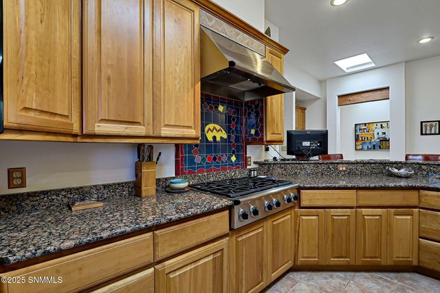 5635 Charles Russell Road, Las Cruces, NM 88011