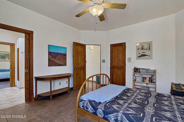 5635 Charles Russell Road, Las Cruces, NM 88011