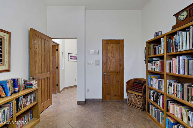 5635 Charles Russell Road, Las Cruces, NM 88011