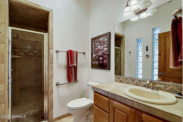 5635 Charles Russell Road, Las Cruces, NM 88011