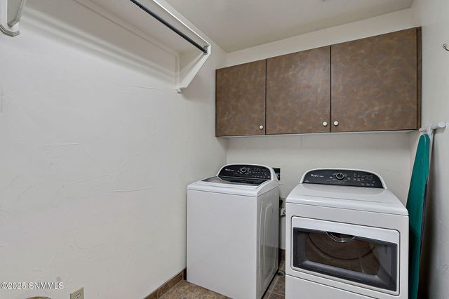 5635 Charles Russell Road, Las Cruces, NM 88011
