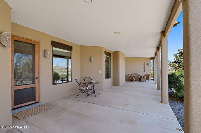 5635 Charles Russell Road, Las Cruces, NM 88011