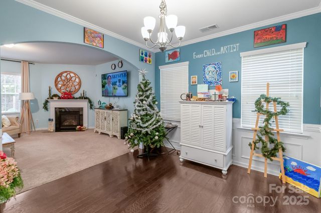 13602 Canterbury Castle Drive, Charlotte, NC 28273