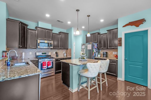 13602 Canterbury Castle Drive, Charlotte, NC 28273